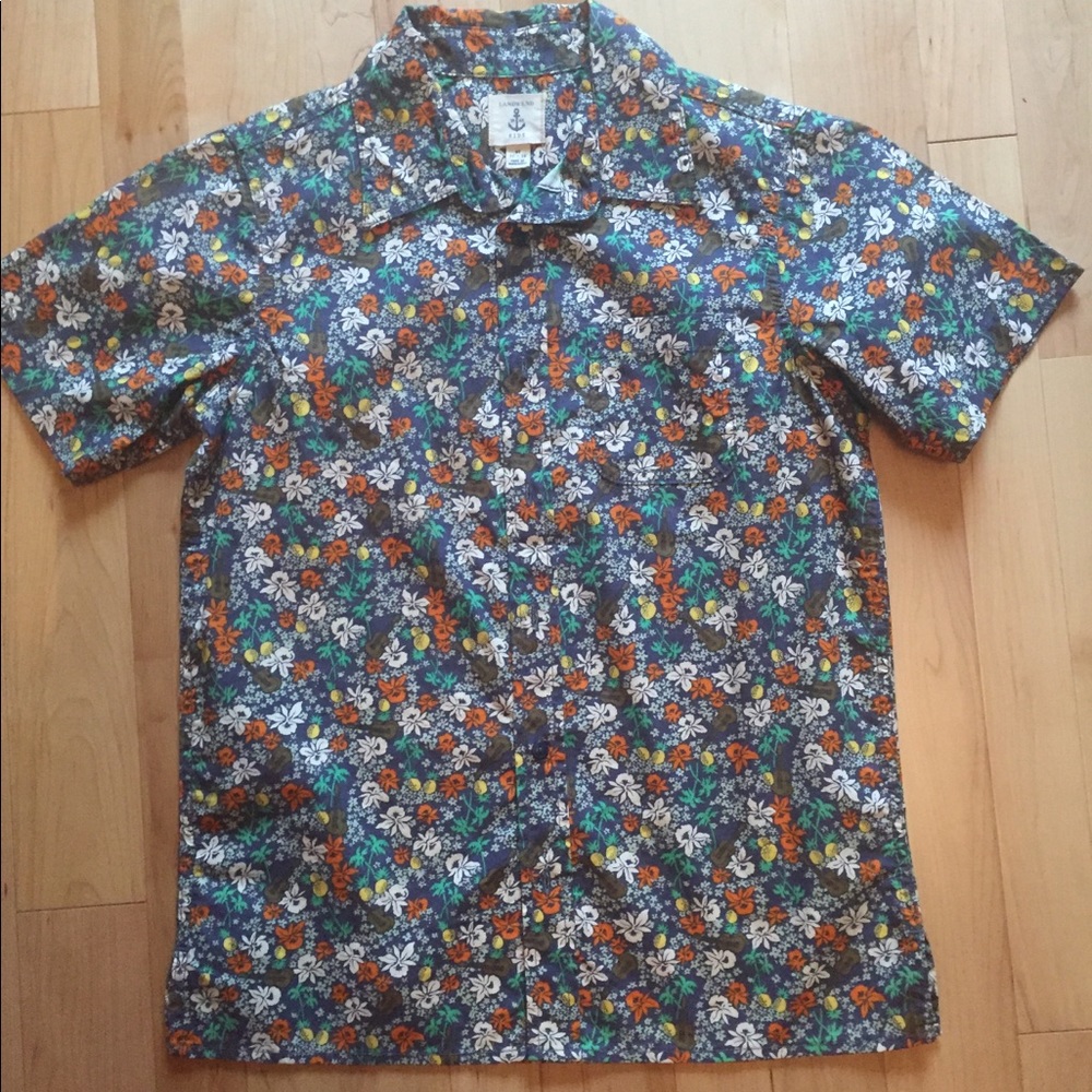 Land’s End kids’ button down short sleeve shirt.